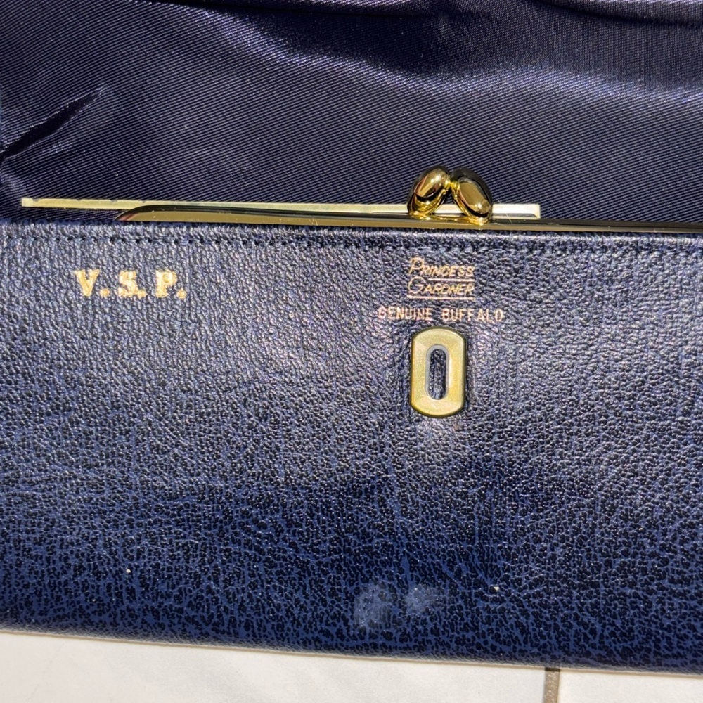 1980s Princess Gardner (Leibermanns) Rare Genuine Buffalo Leather Wallet